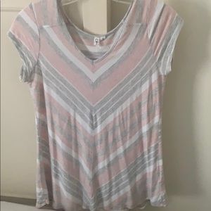 Short sleeved t shirt